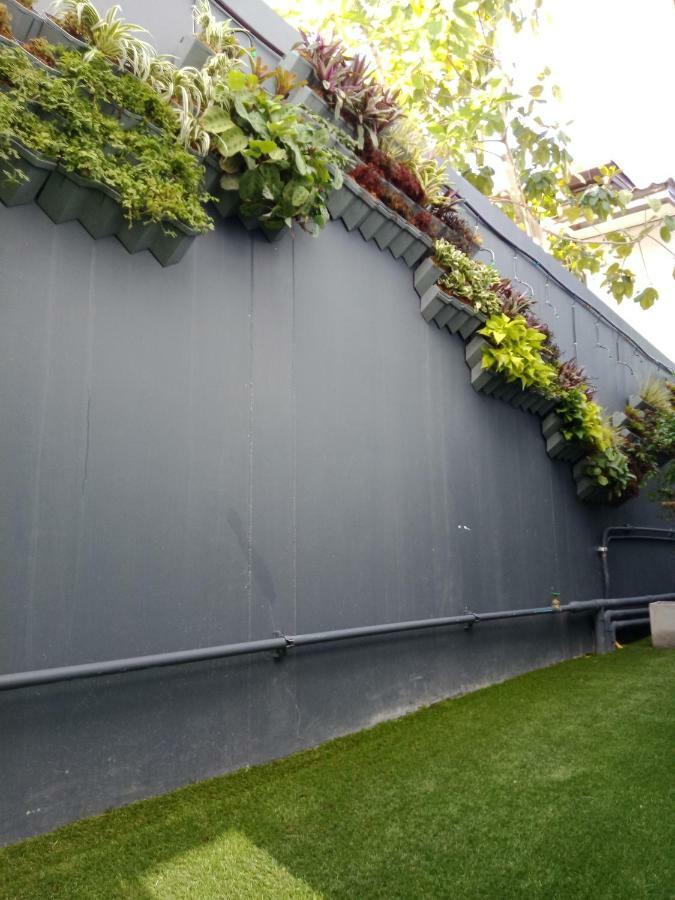 Lana Beds&Space Chiang Mai Exterior foto