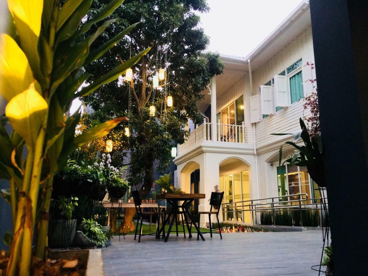 Lana Beds&Space Chiang Mai Exterior foto